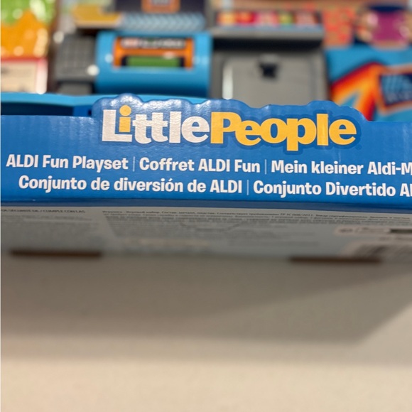 🎉 NWT Fisher-Price Little People ALDI Shopping Play Set — Brand New 2026 🛒✨ - Picture 10 of 10